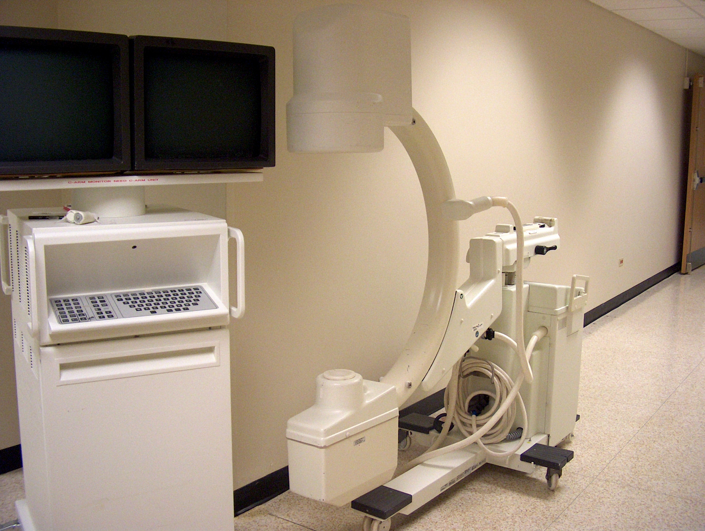  1993 GE Stenoscop II D9 C Arm